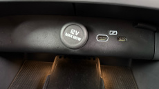 Volvo XC40 2.0 B3P Plus Dark 5dr Auto Petrol Estate